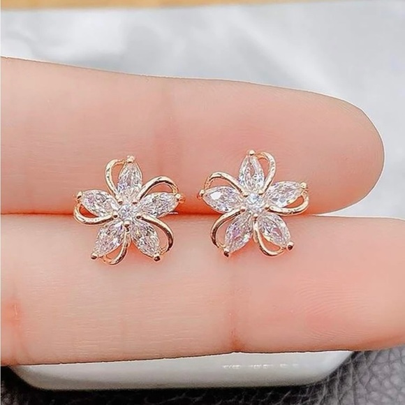 💖5 items for $25 Sale!💖 Flower CZ Rose Gold Stud Earrings - Picture 2 of 3